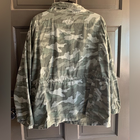 Old Navy Camo Military Style Jacket Size XXL- gently used - Picture 5 of 5